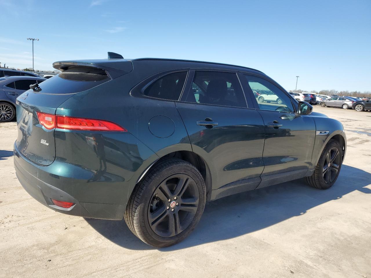 Photo 2 VIN: SADCL2BNXHA490434 - JAGUAR F-PACE 