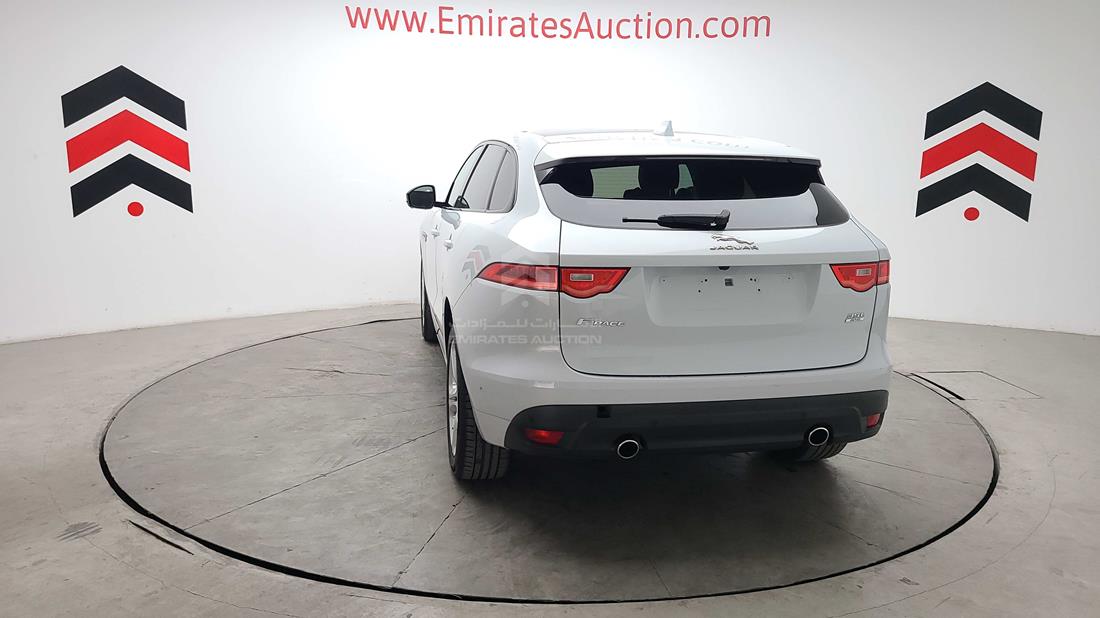 Photo 10 VIN: SADCL2BV9HA045151 - JAGUAR FPACE 