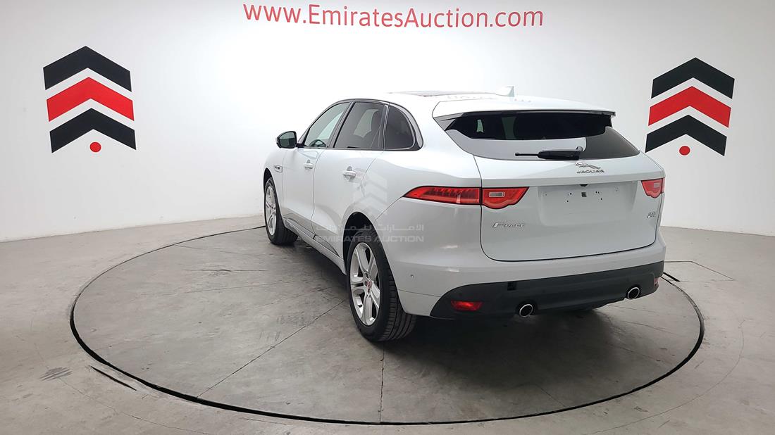 Photo 7 VIN: SADCL2BV9HA045151 - JAGUAR FPACE 