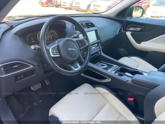 Photo 5 VIN: SADCL2BV9HA061396 - JAGUAR F-PACE 