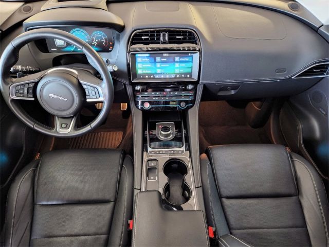 Photo 3 VIN: SADCL2BV9HA884524 - JAGUAR F-PACE 