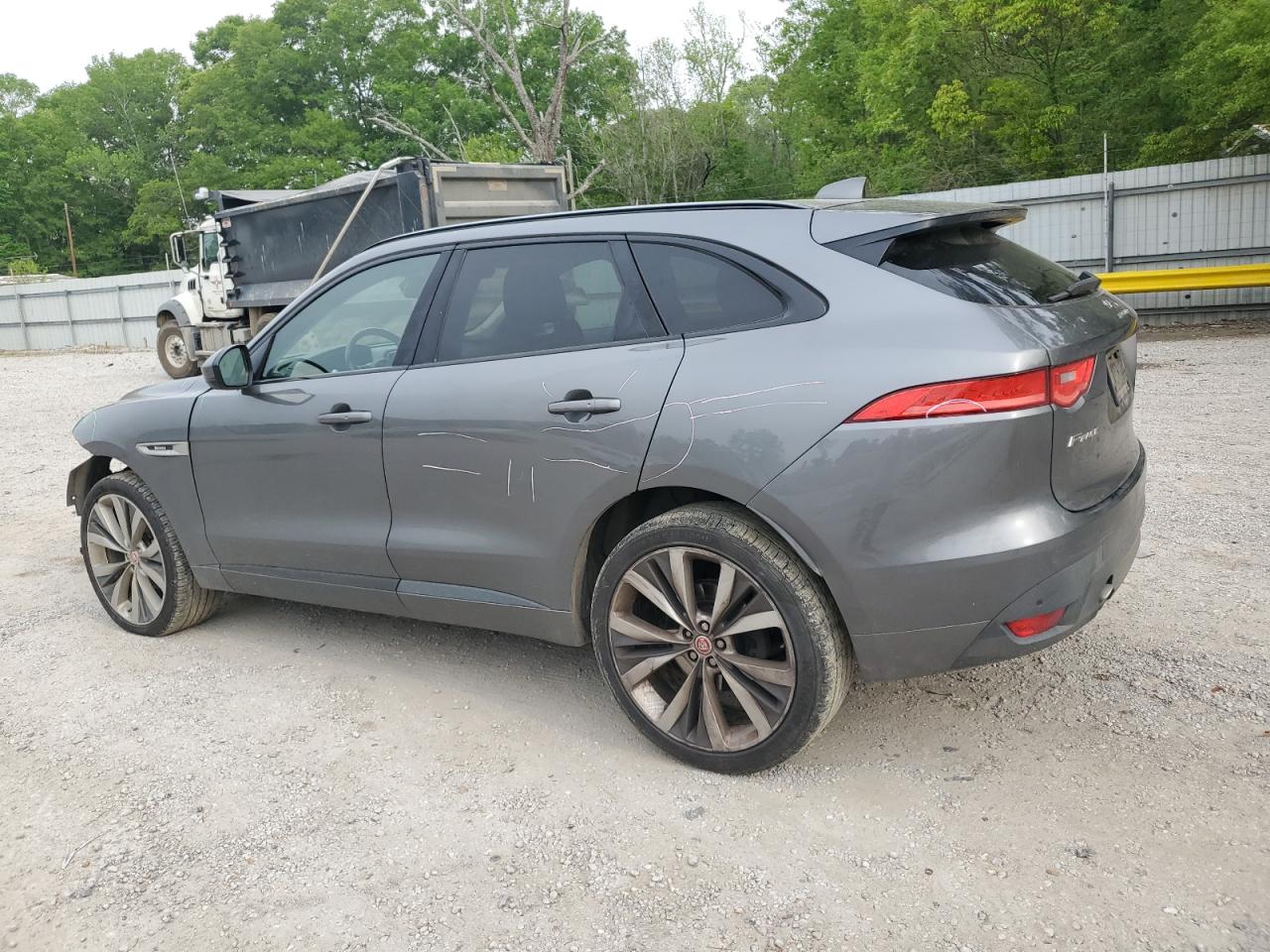 Photo 1 VIN: SADCL2FX3JA276211 - JAGUAR F-PACE 