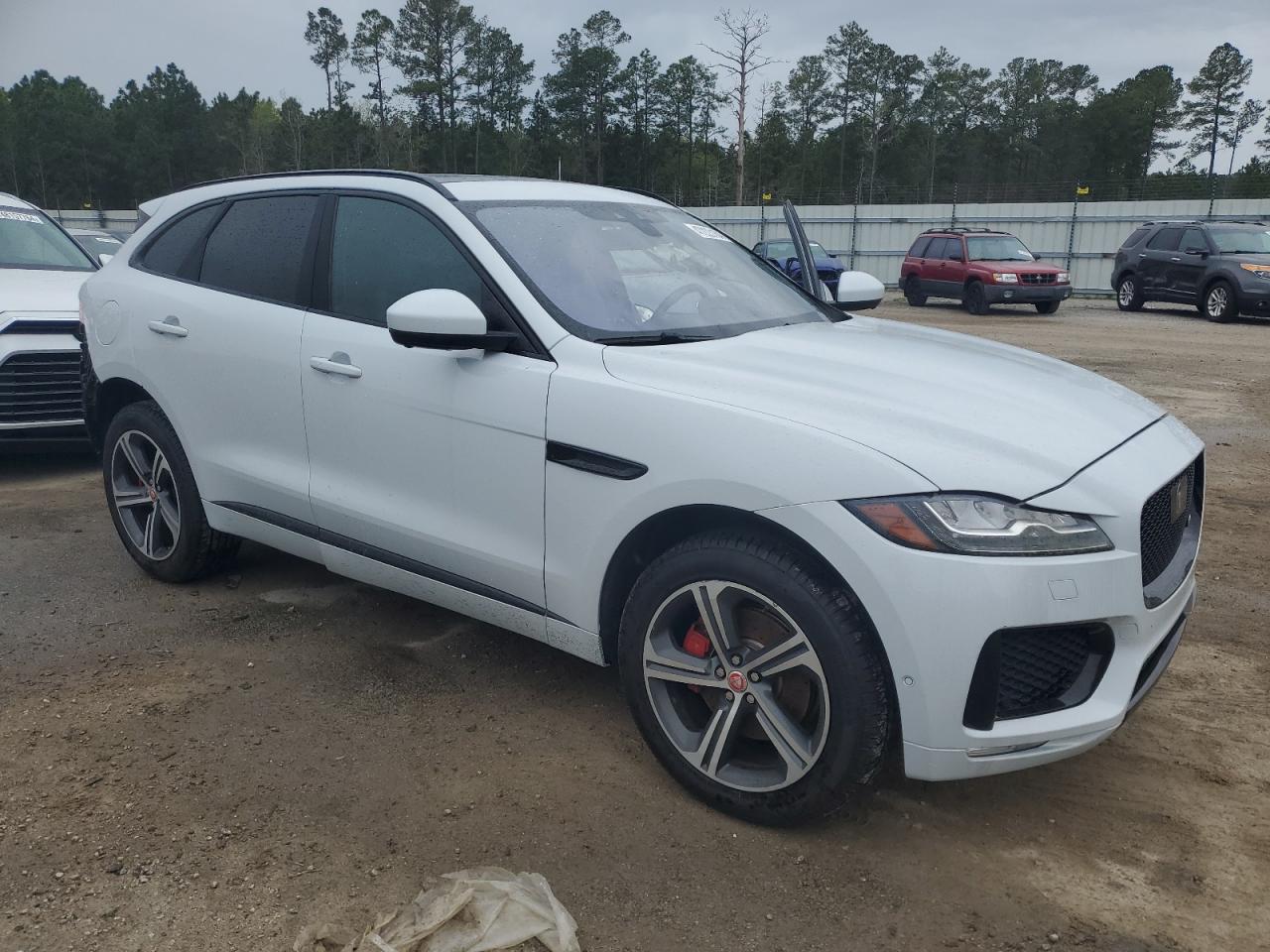 Photo 3 VIN: SADCM2BV4HA072402 - JAGUAR F-PACE 