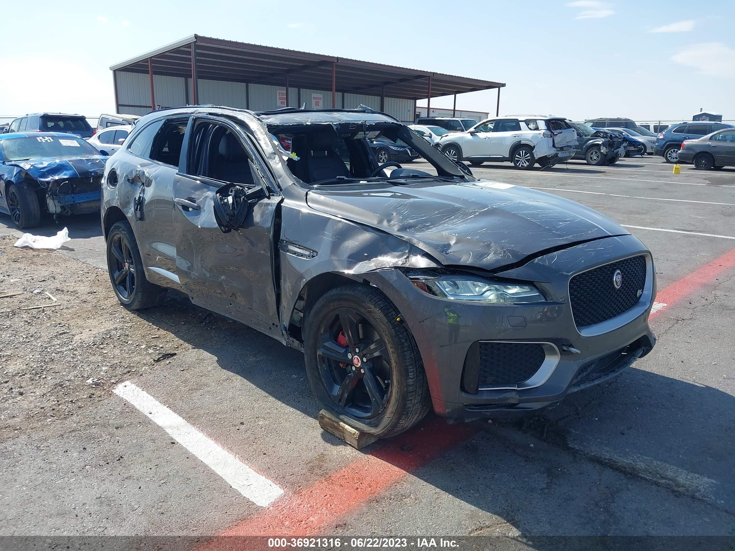 Photo 0 VIN: SADCM2BV5HA893296 - JAGUAR F-PACE 