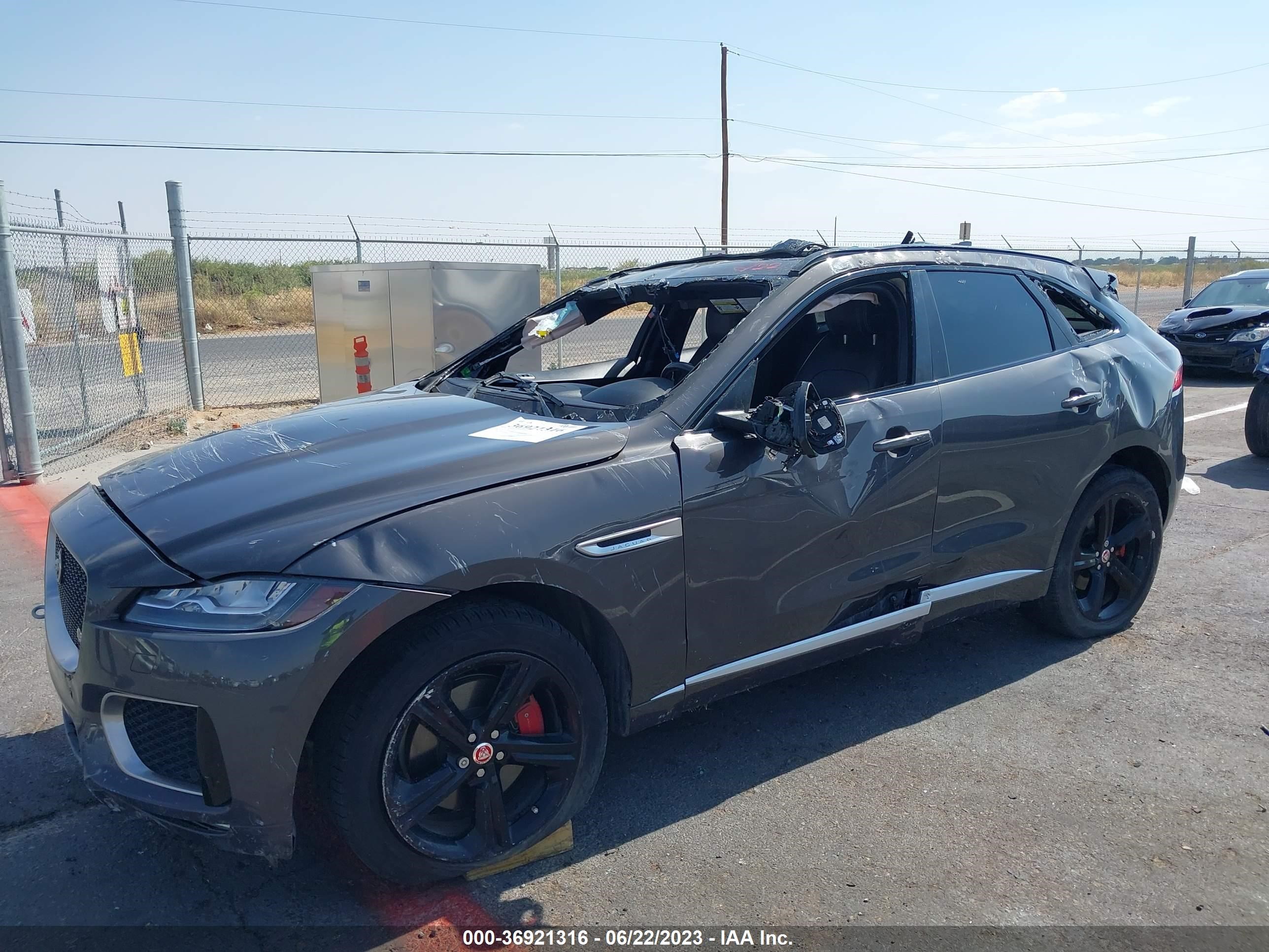 Photo 5 VIN: SADCM2BV5HA893296 - JAGUAR F-PACE 