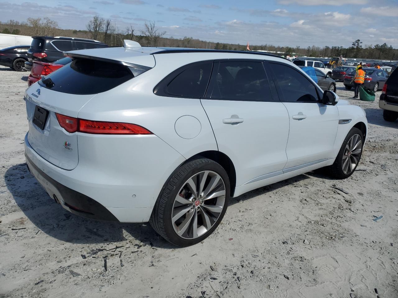 Photo 2 VIN: SADCM2BV6HA078587 - JAGUAR F-PACE 