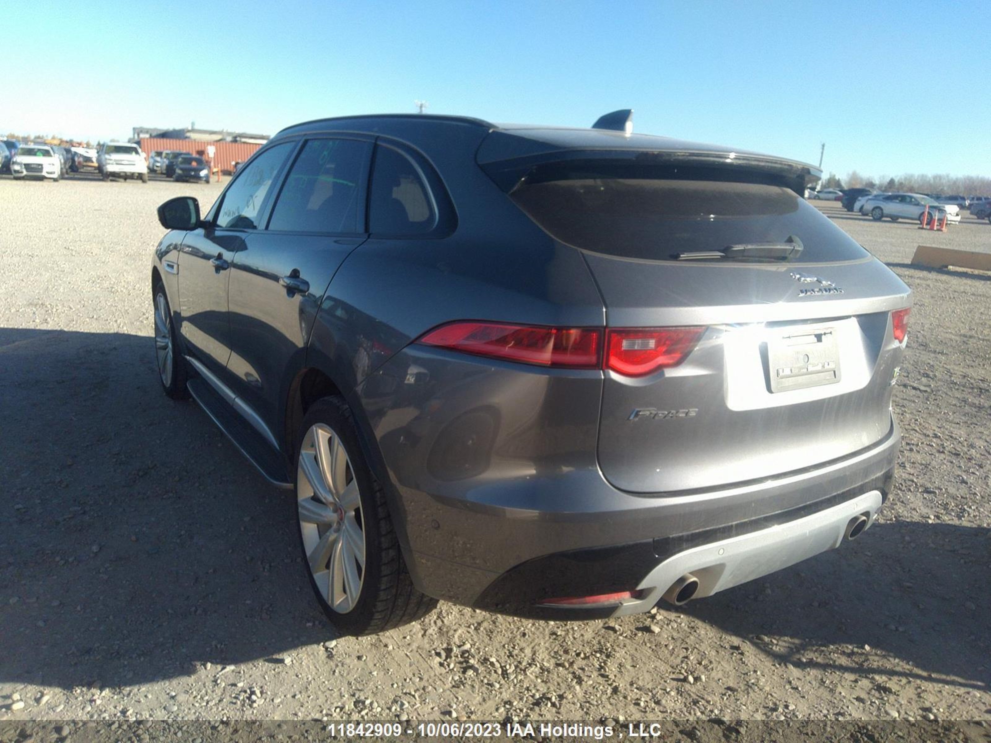 Photo 2 VIN: SADCM2BVXHA085610 - JAGUAR F-PACE 