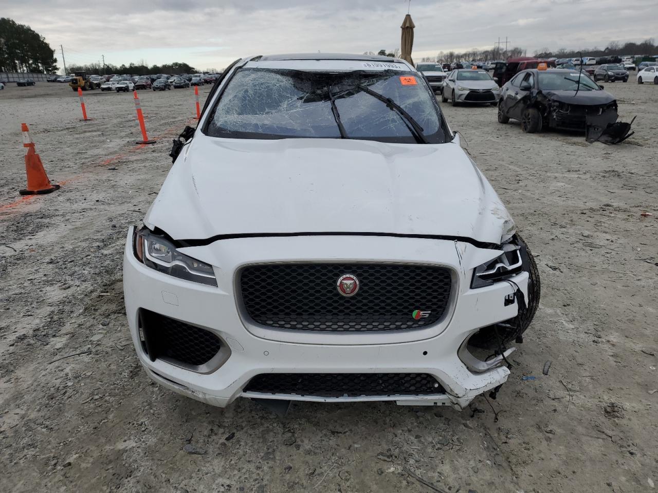 Photo 4 VIN: SADCM2FV1KA392682 - JAGUAR F-PACE 