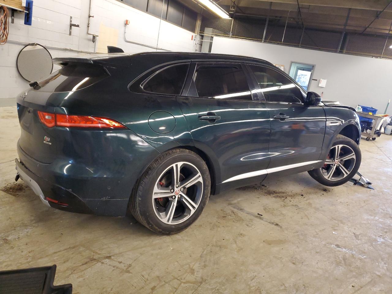 Photo 2 VIN: SADCM2FV5JA256909 - JAGUAR F-PACE 