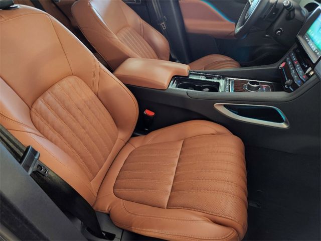 Photo 2 VIN: SADCN2GX6JA239890 - JAGUAR F-PACE 