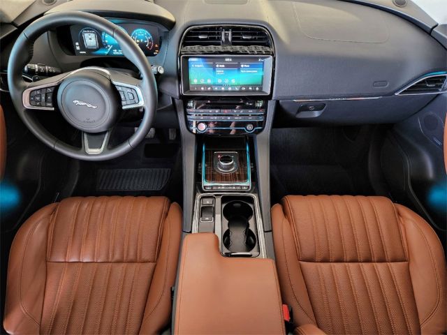 Photo 3 VIN: SADCN2GX6JA239890 - JAGUAR F-PACE 