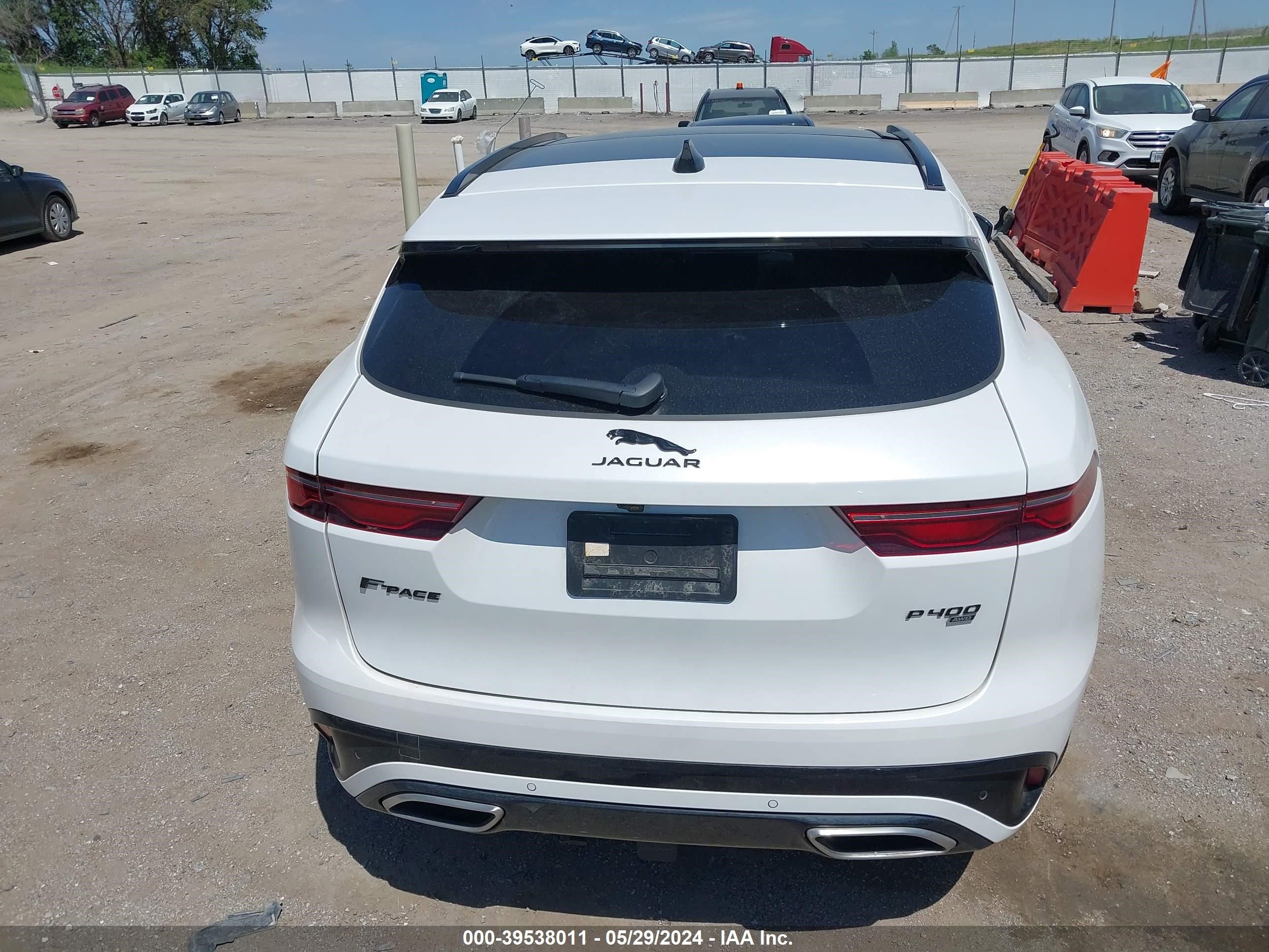 Photo 15 VIN: SADCT2FU3PA714594 - JAGUAR F-PACE 