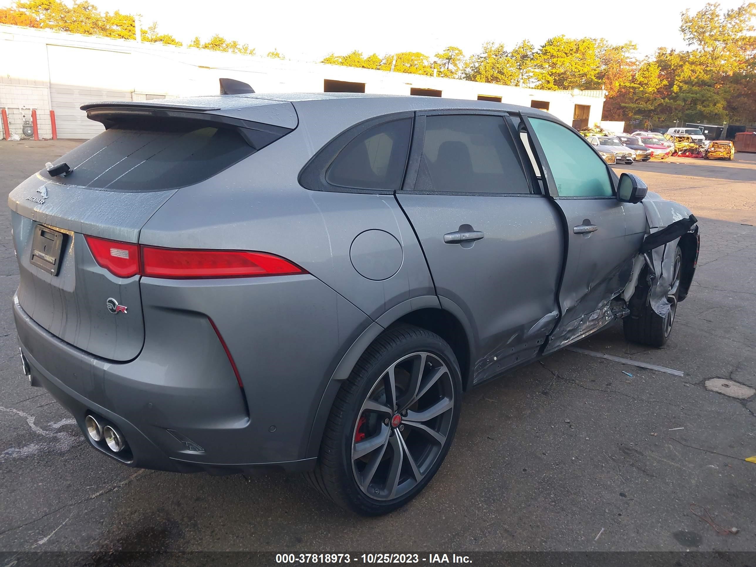 Photo 3 VIN: SADCZ2EE4LA629962 - JAGUAR F-PACE 