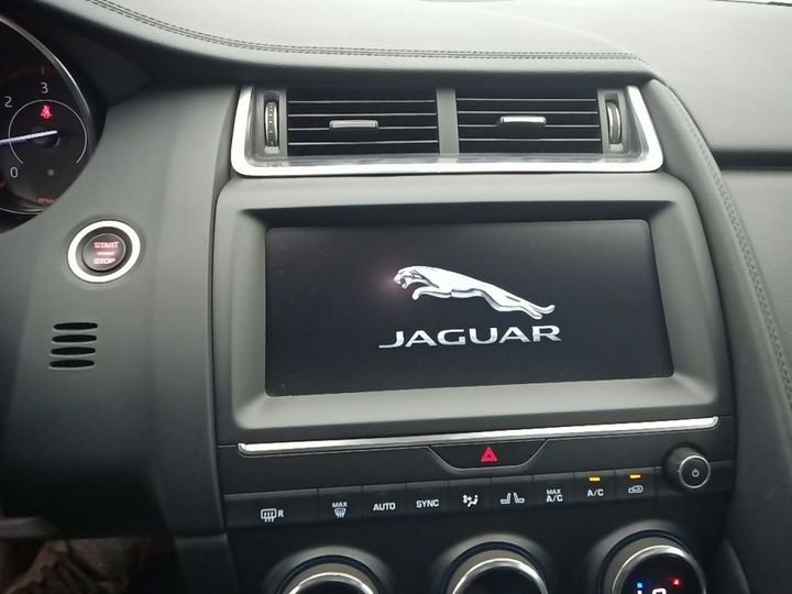 Photo 13 VIN: SADFA2BN6J1Z19822 - JAGUAR E-PACE &#3917 