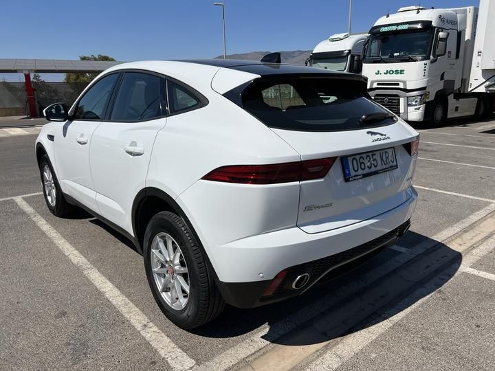 Photo 4 VIN: SADFB2DN6K1Z36874 - JAGUAR E PACE SUV 