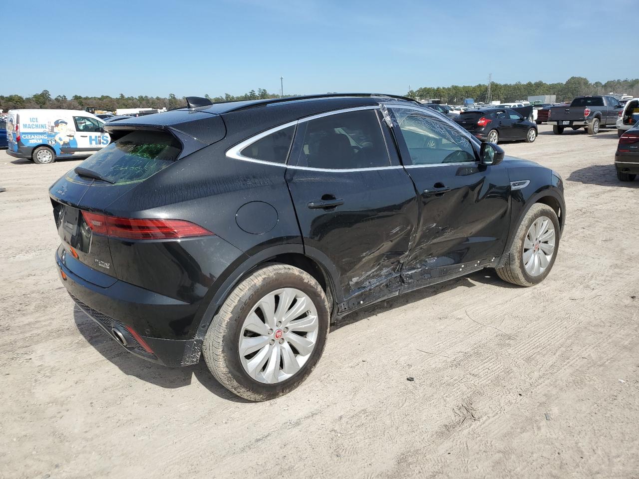 Photo 2 VIN: SADFP2FXXJ1Z32728 - JAGUAR E-PACE 