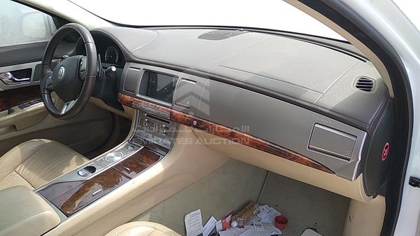 Photo 21 VIN: SAJAA05D0BFS01623 - JAGUAR XF 