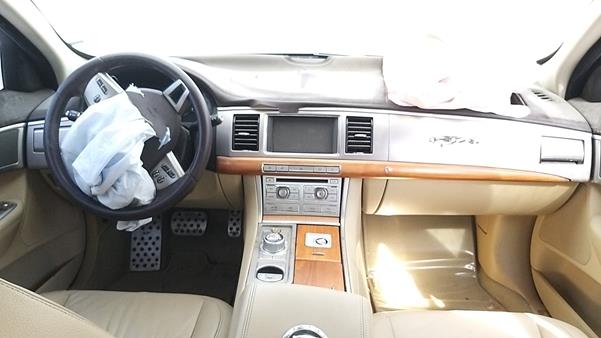 Photo 16 VIN: SAJAA05D1BFS13411 - JAGUAR XF 