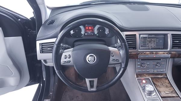 Photo 13 VIN: SAJAA05D89FR42418 - JAGUAR XF 