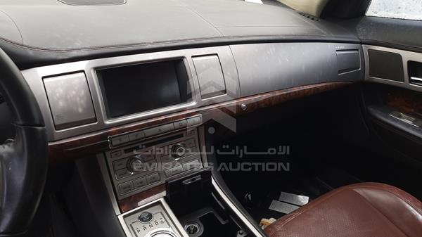 Photo 14 VIN: SAJAA07D4BFR97600 - JAGUAR XF 