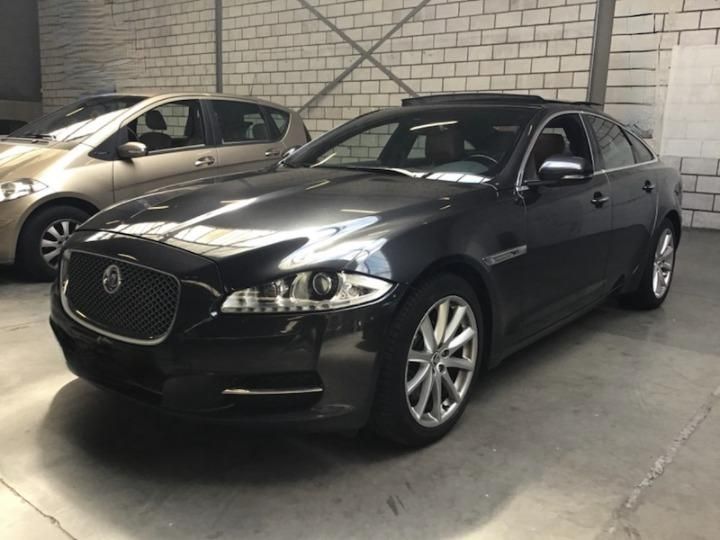 Photo 1 VIN: SAJAA162XBNV15238 - JAGUAR XJ SWB 