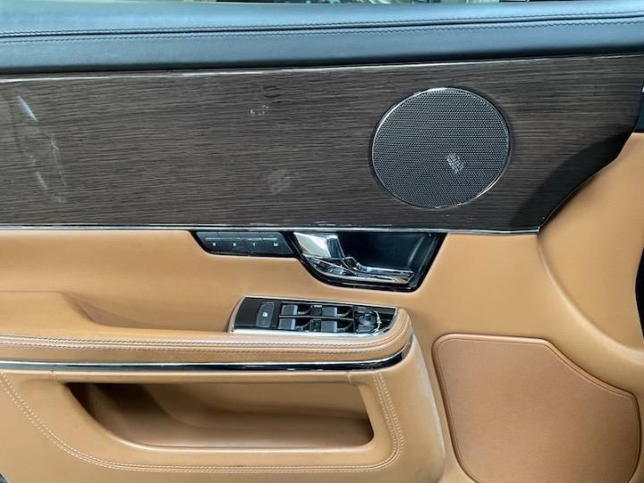 Photo 18 VIN: SAJAA162XBNV15238 - JAGUAR XJ SWB 