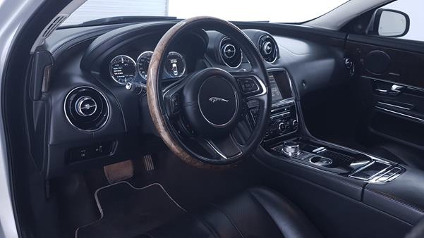 Photo 11 VIN: SAJAA22A5D8V53173 - JAGUAR XJL 