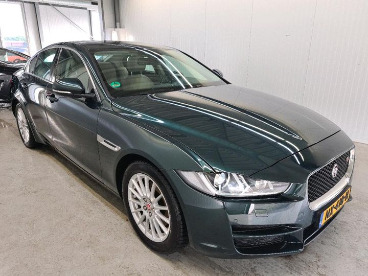 Photo 2 VIN: SAJAB4BN0HCP04984 - JAGUAR XE 