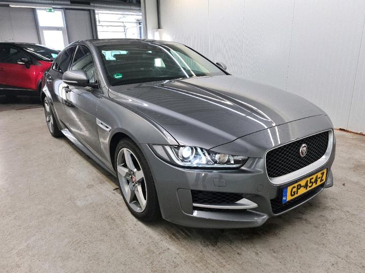 Photo 2 VIN: SAJAB4BN1GA909885 - JAGUAR XE 