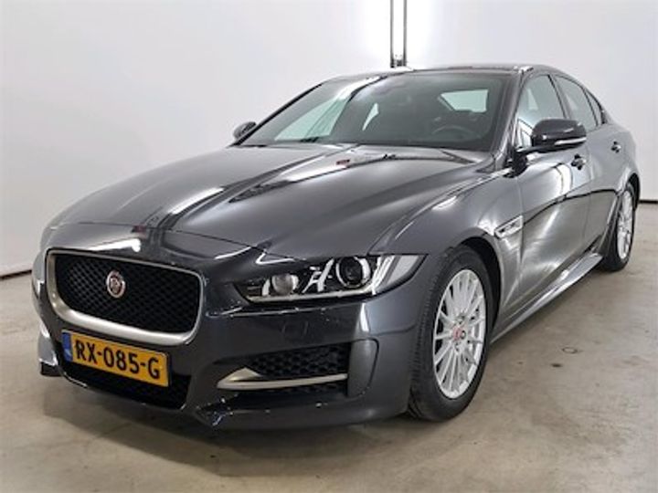 Photo 1 VIN: SAJAB4BN1HCP14651 - JAGUAR XE 