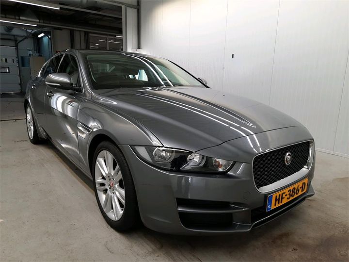 Photo 2 VIN: SAJAB4BN2GA908292 - JAGUAR XE 