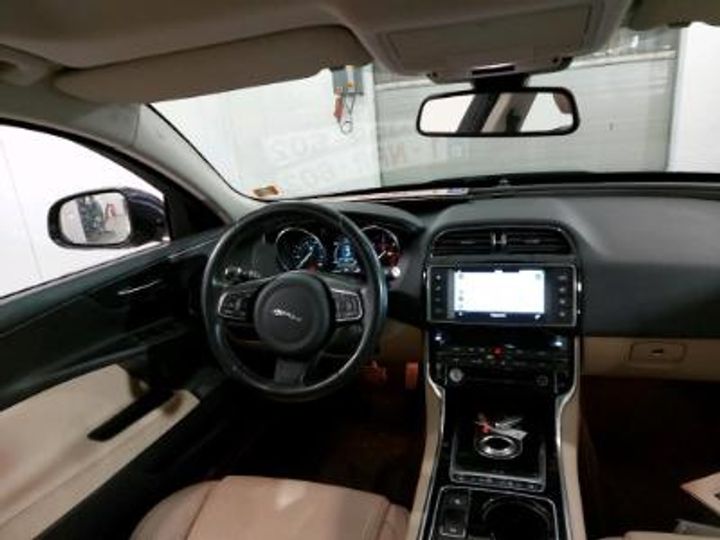 Photo 9 VIN: SAJAB4BN2HA944968 - JAGUAR XE DIESEL 