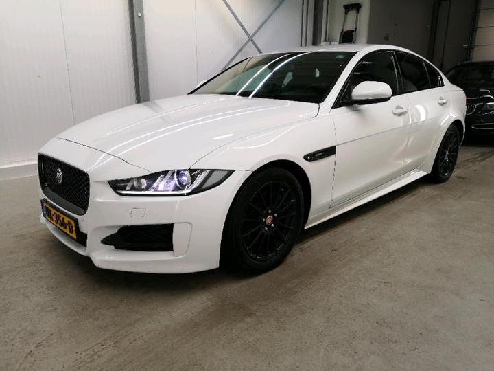 Photo 0 VIN: SAJAB4BN2HCP10933 - JAGUAR XE 