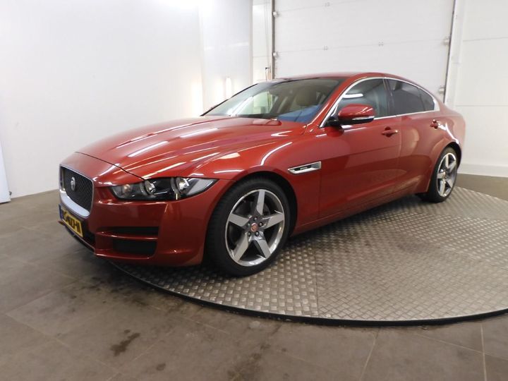 Photo 0 VIN: SAJAB4BN3HCP04610 - JAGUAR XE 