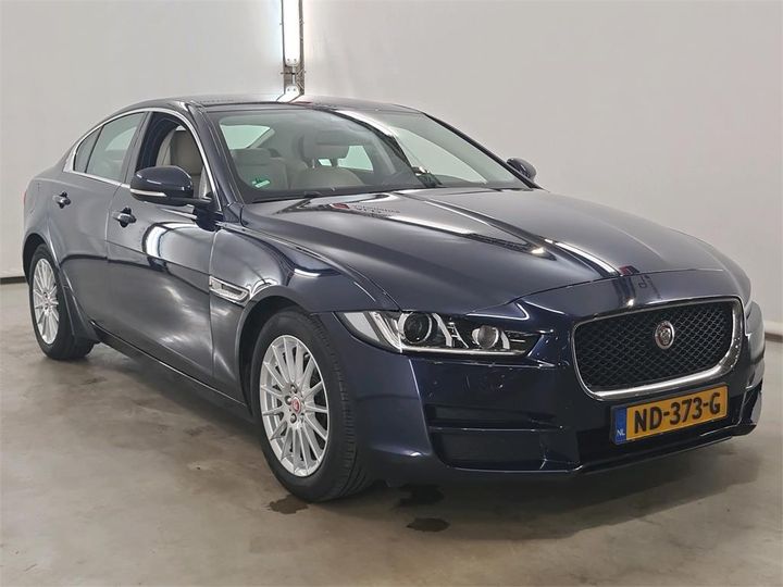 Photo 4 VIN: SAJAB4BN3HCP08477 - JAGUAR XE 