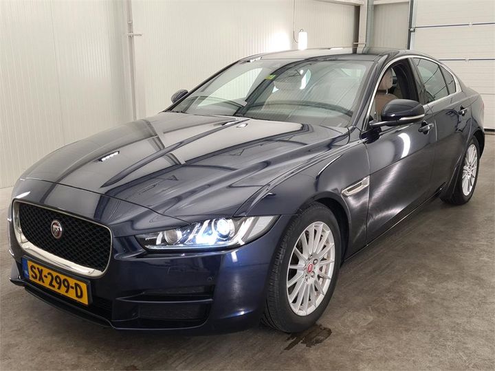 Photo 1 VIN: SAJAB4BN3JCP41856 - JAGUAR XE 