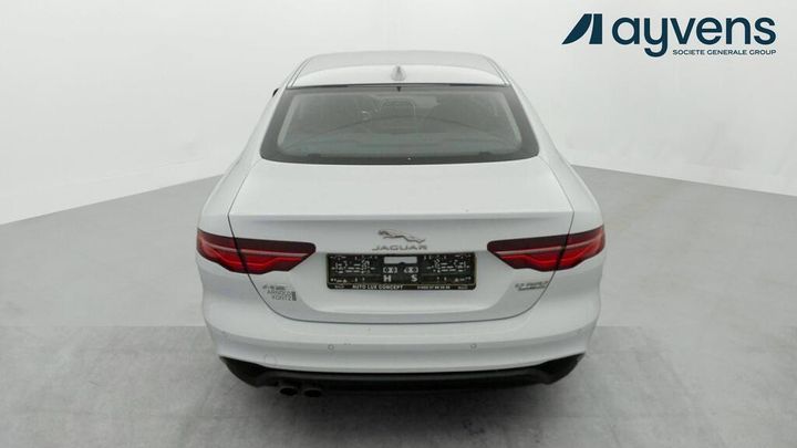 Photo 5 VIN: SAJAB4BN3LCP64444 - JAGUAR XE 