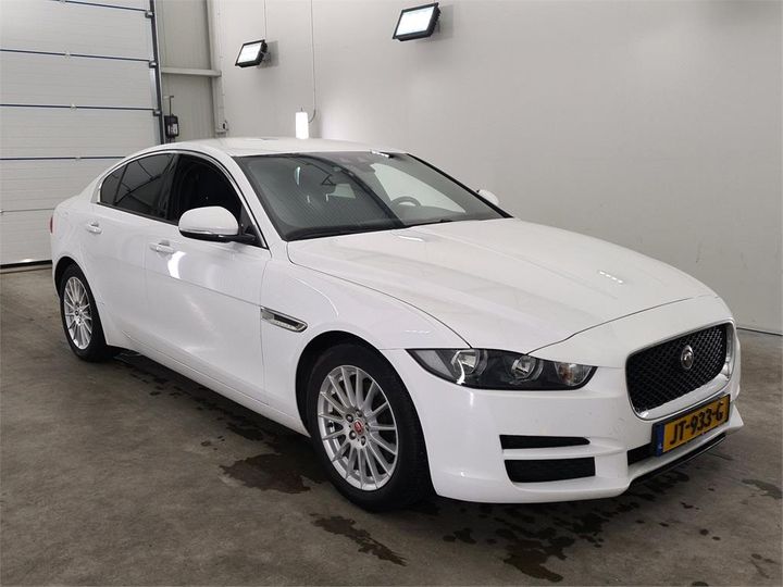 Photo 14 VIN: SAJAB4BN4HA951842 - JAGUAR XE 