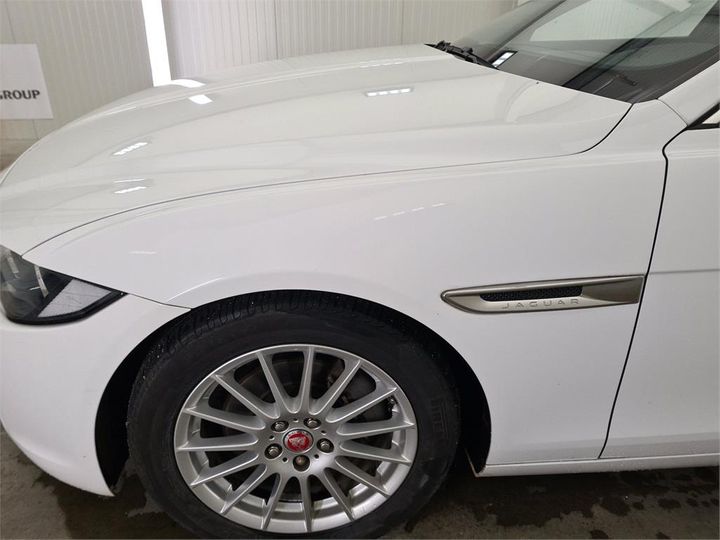 Photo 16 VIN: SAJAB4BN4HA951842 - JAGUAR XE 