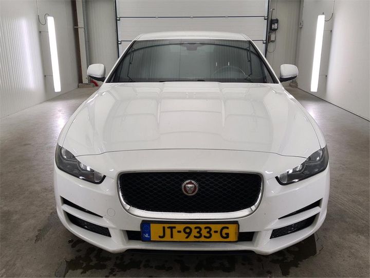 Photo 5 VIN: SAJAB4BN4HA951842 - JAGUAR XE 