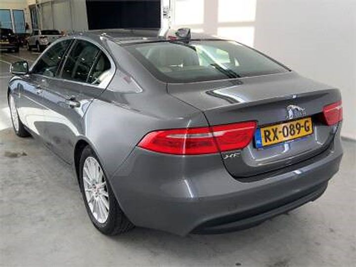 Photo 2 VIN: SAJAB4BN5HCP15821 - JAGUAR XE 