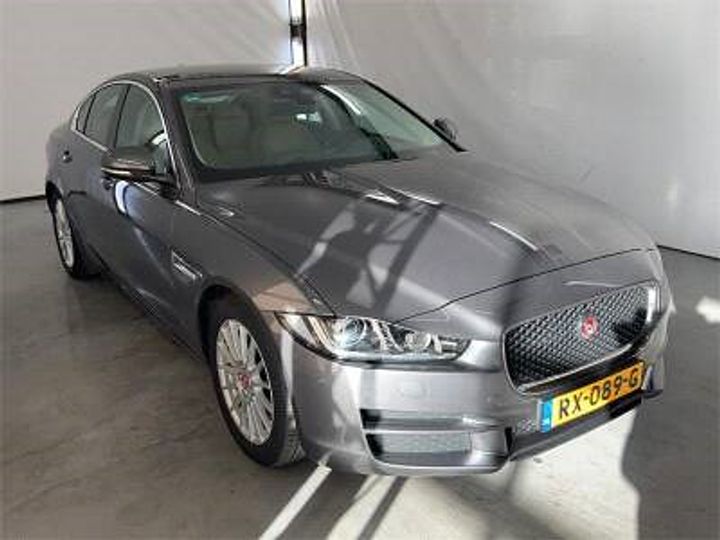 Photo 5 VIN: SAJAB4BN5HCP15821 - JAGUAR XE 