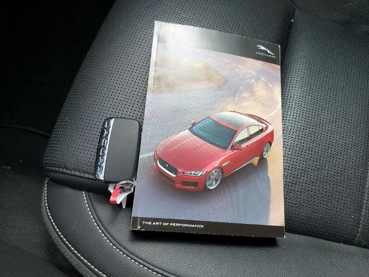 Photo 17 VIN: SAJAB4BN5JCP36626 - JAGUAR XE 