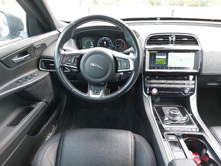 Photo 5 VIN: SAJAB4BN5JCP36626 - JAGUAR XE 