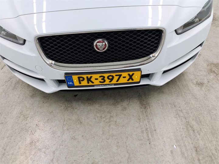 Photo 11 VIN: SAJAB4BN6JCP24100 - JAGUAR XE 