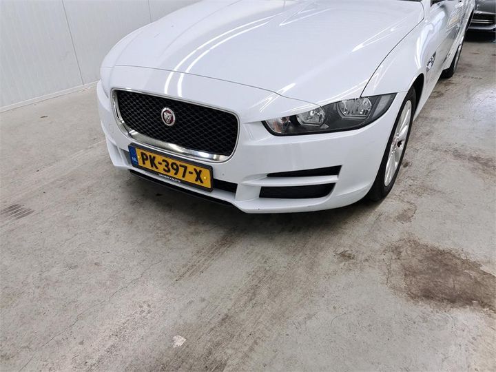 Photo 31 VIN: SAJAB4BN6JCP24100 - JAGUAR XE 