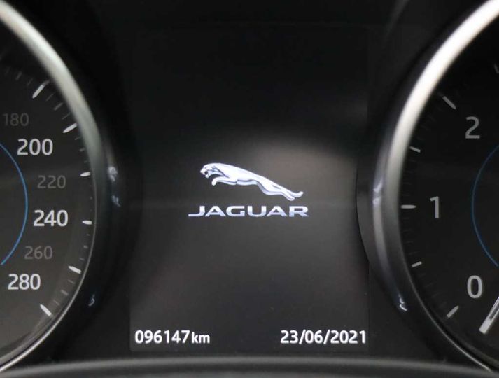 Photo 6 VIN: SAJAB4BN7HCP10409 - JAGUAR XE &#3914 