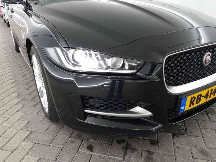 Photo 13 VIN: SAJAB4BN7HCP15707 - JAGUAR XE 