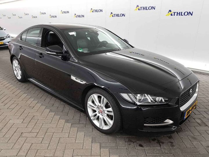 Photo 2 VIN: SAJAB4BN7HCP15707 - JAGUAR XE 