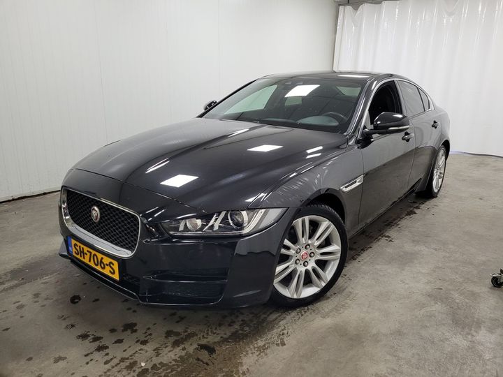 Photo 1 VIN: SAJAB4BN7JCP40256 - JAGUAR XE 